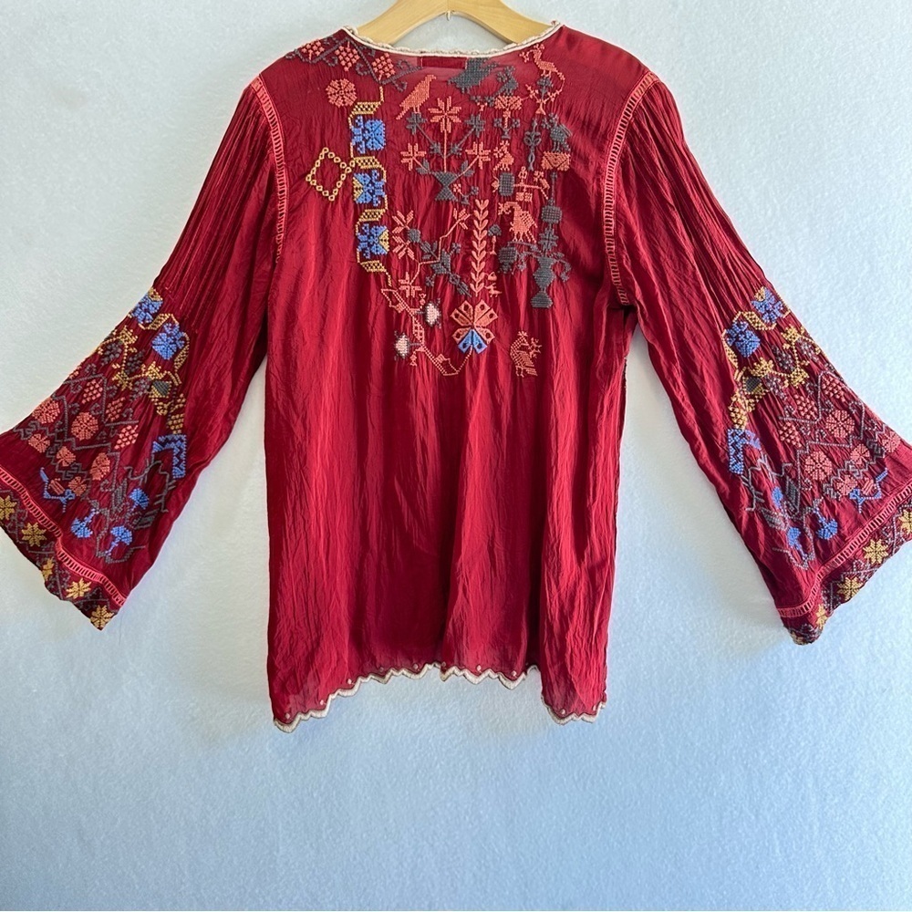 Johnny Was Floral Bird Embroidered Long Bell Sleeve V-neck Top Size Small - Picture 6 of 11